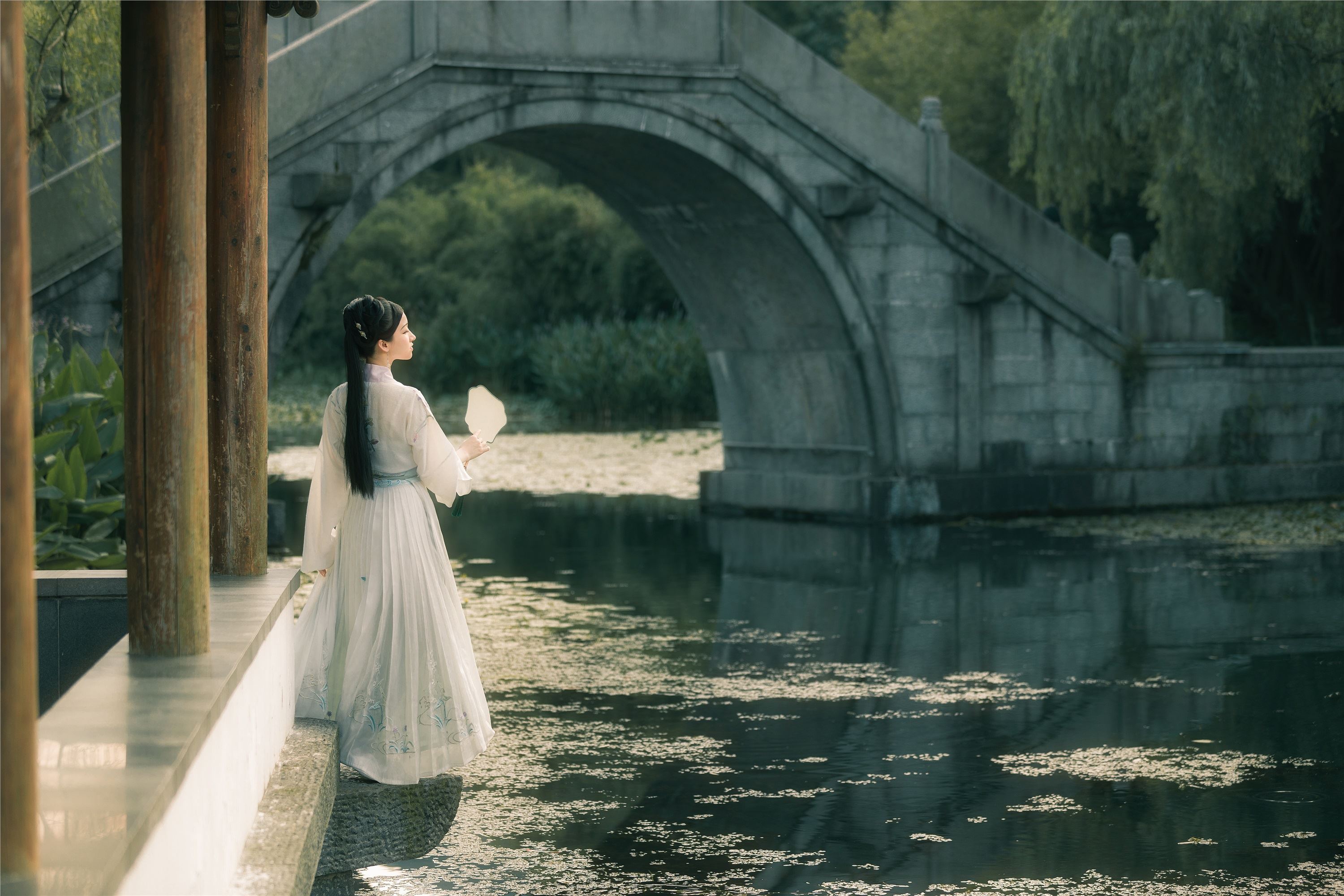 YITUYU艺图语 2021.08.16 春不渡 是非姑娘